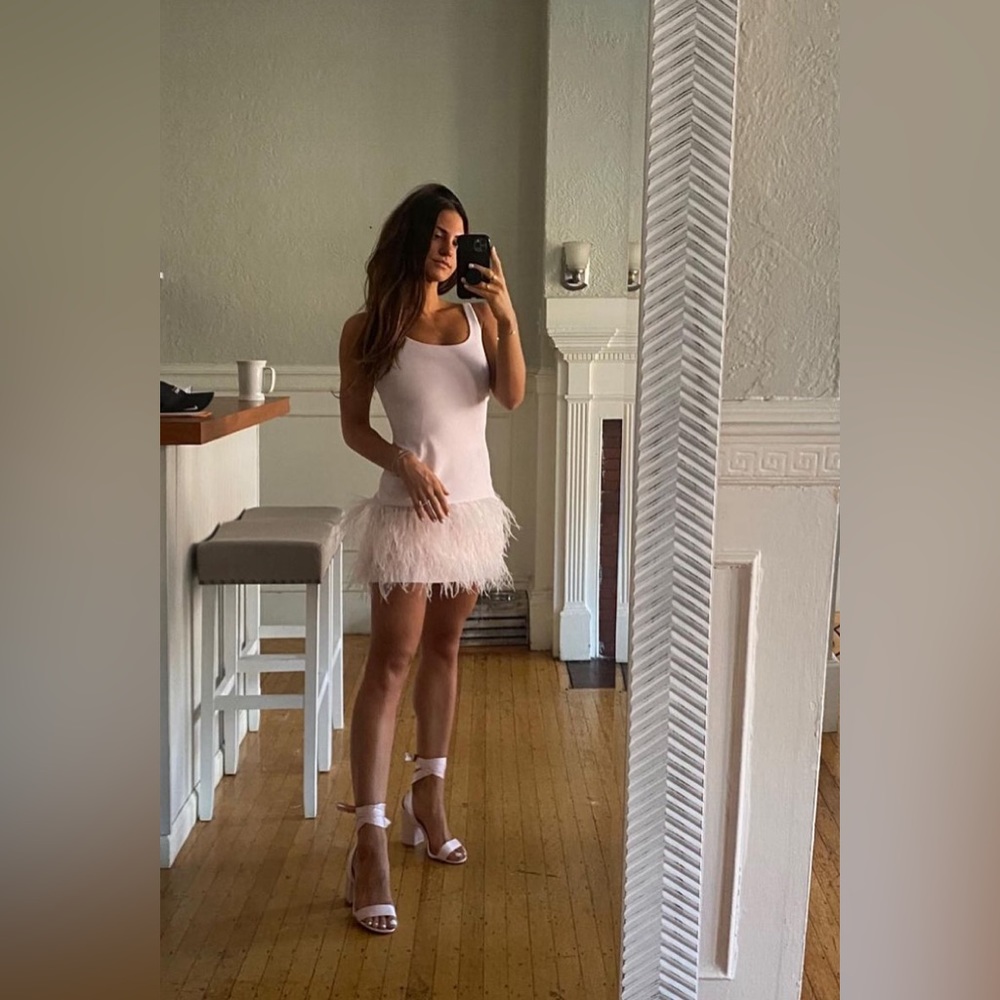 Elizabeth and James Pink Feather Dress💗